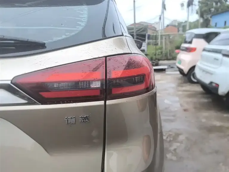 Geely Boyue 1.8 TD Auto 2 WD Connected 4 G Connected