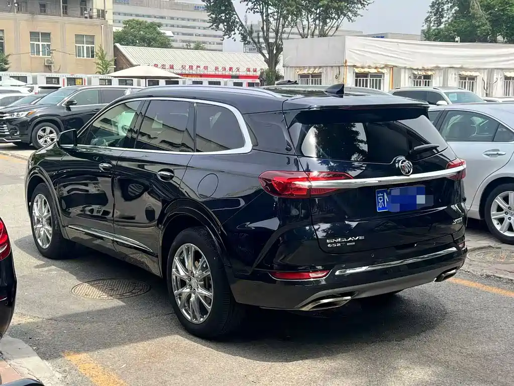 Enclave 652 T 4 WD Premium Flagship 7-seat