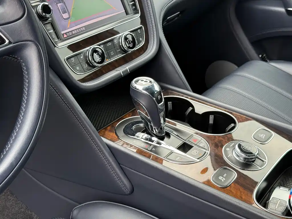 Bentayga 6.0 T Standard