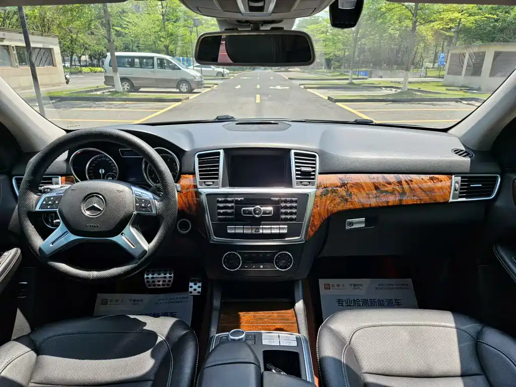 Mercedes-Benz M-Class ML 400 4 MATIC Dynamic