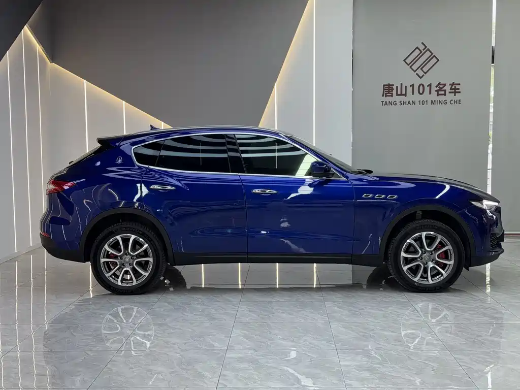 Levante 3.0 T Standard