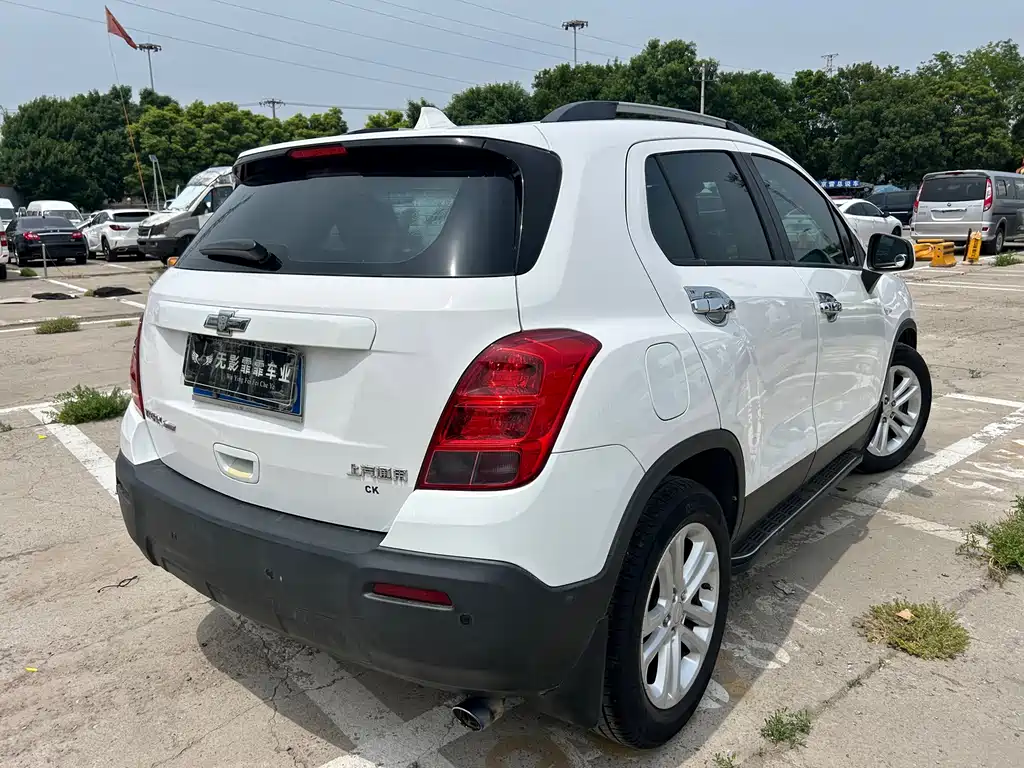 Tracker 1.4 T Auto 2 WD Comfort Sunroof