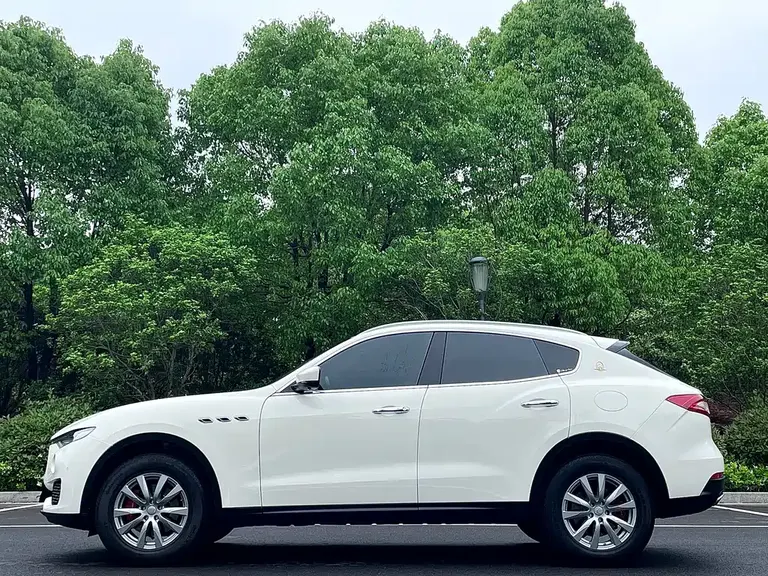 Maserati Levante 3.0 T Standard