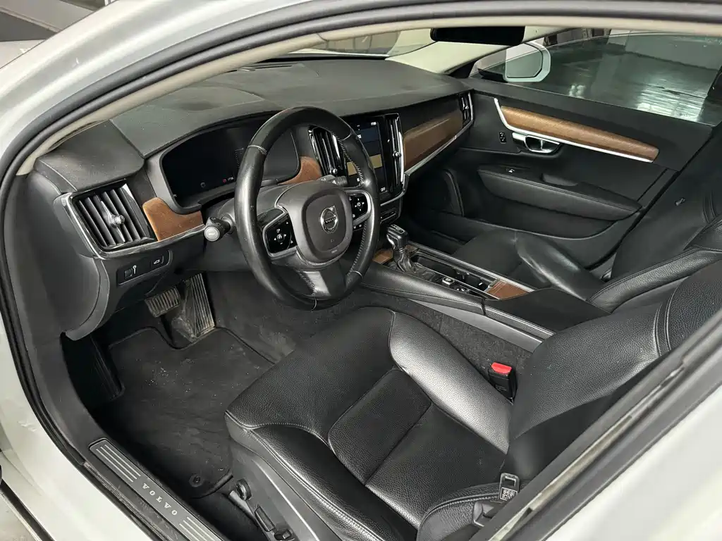 Volvo S90 T5 Smart Ease