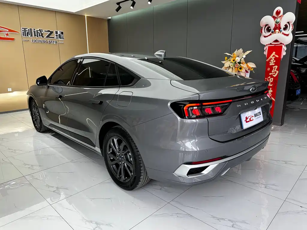 Mondeo 2.0 T EcoBoost Luxury
