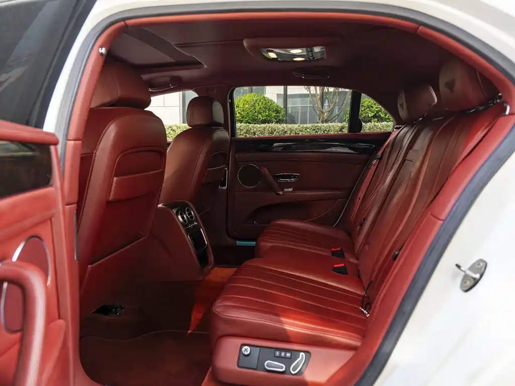 Flying Spur 4.0 T V8 Distinguished