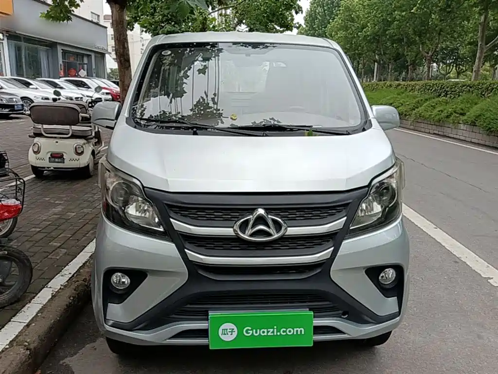 Changan Xingka 长安星卡 2021款 1.5 L标准型长轴版单排JL473 QH