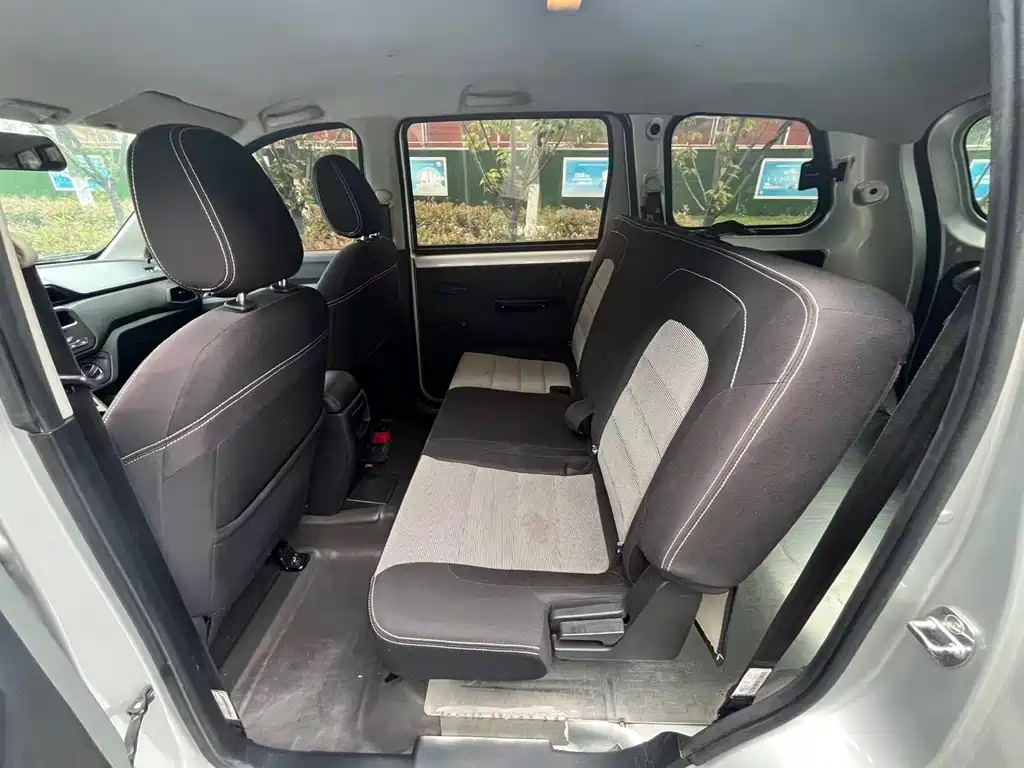 Wuling Hongguang 1.5 L S Basic CN-VI LAR
