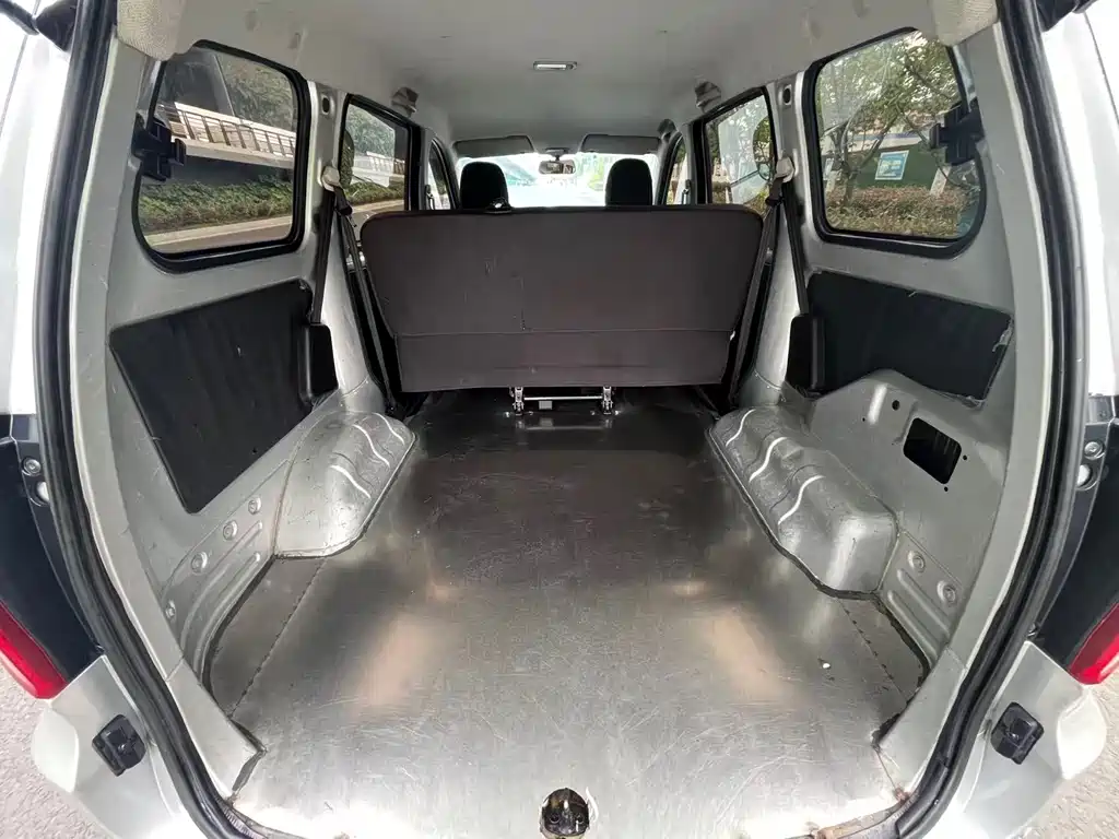 Wuling Hongguang 1.5 L S Basic CN-VI LAR