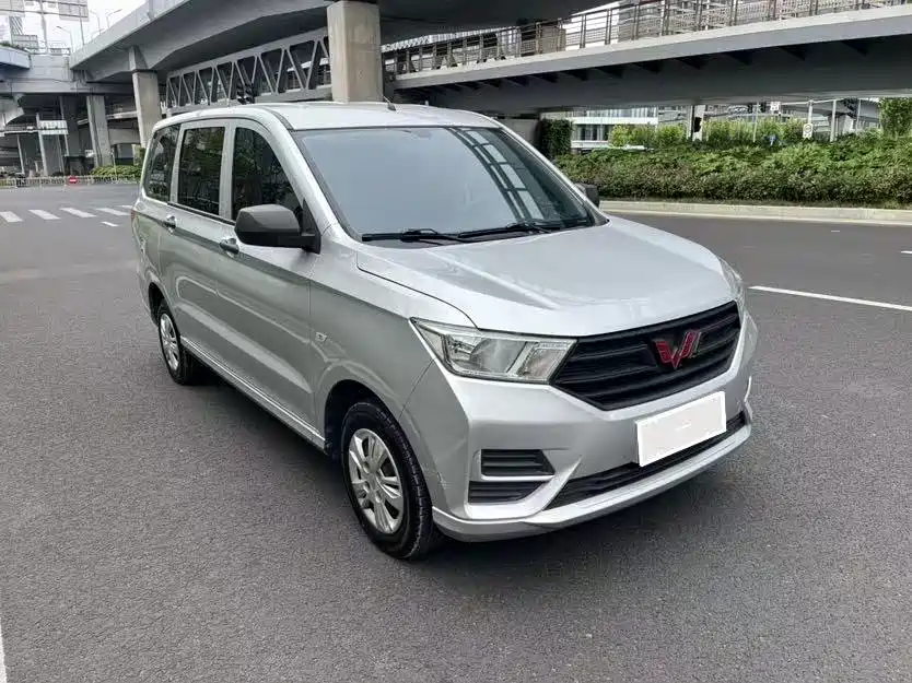 Wuling Hongguang 1.5 L S Basic CN-VI LAR