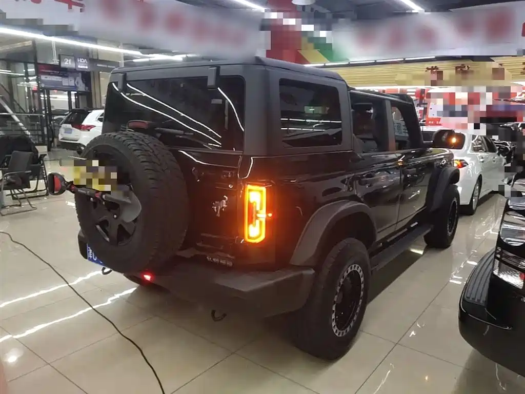 Ford Bronco 2.3 T Ink Diamond