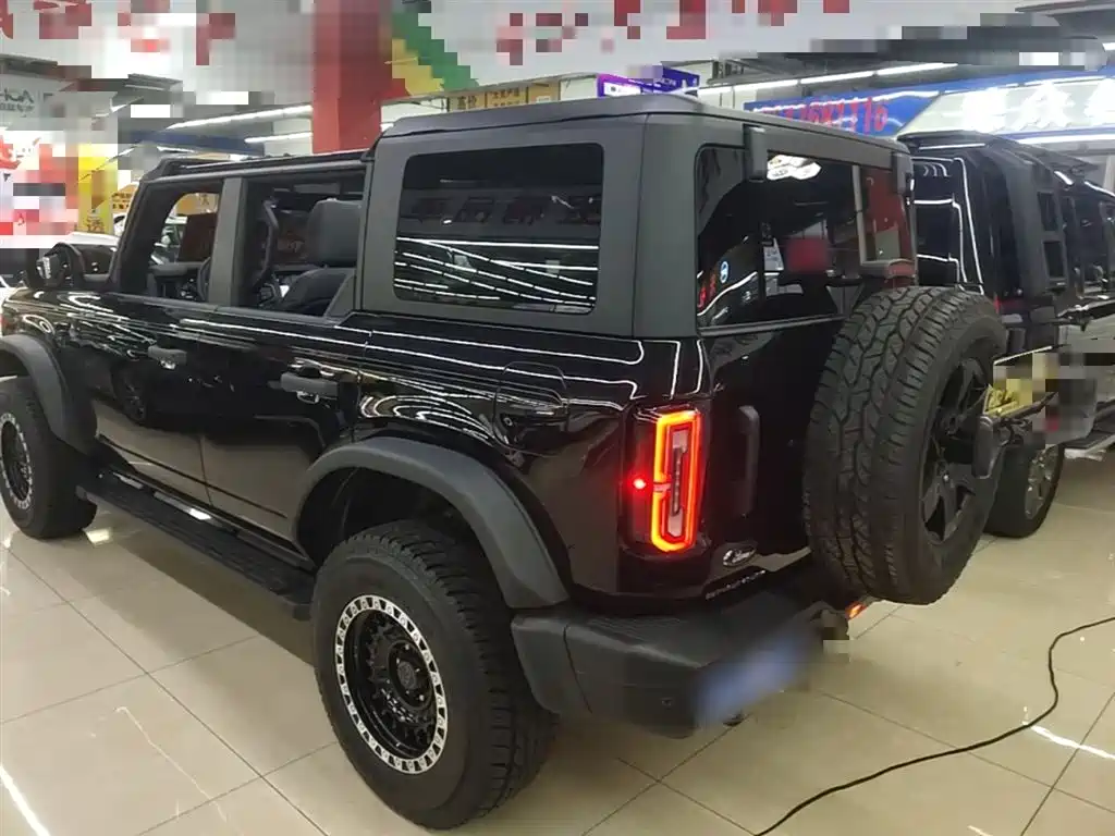 Ford Bronco 2.3 T Ink Diamond