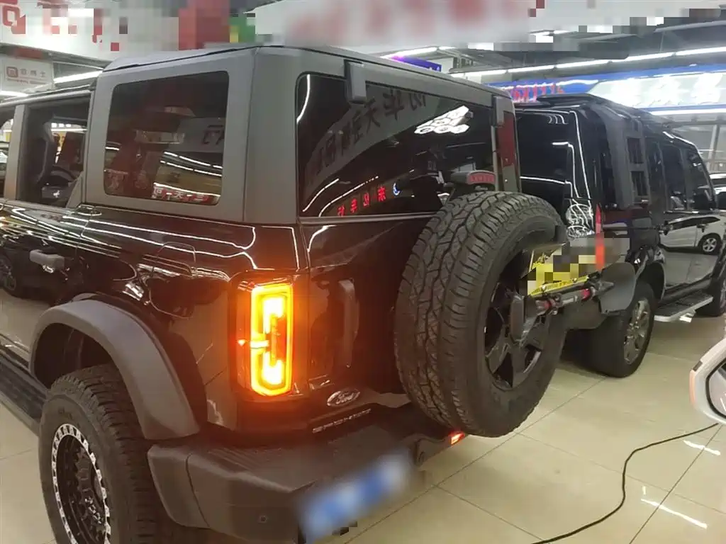 Ford Bronco 2.3 T Ink Diamond