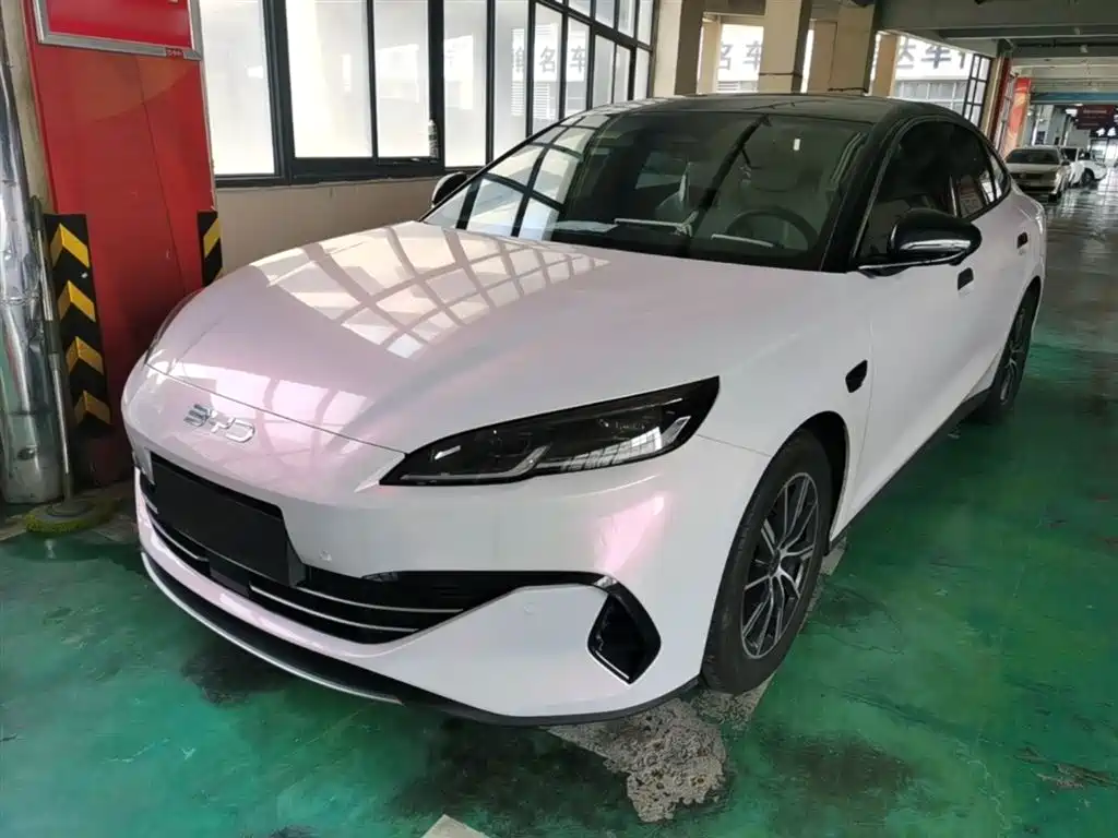 Seal 06 DM-i Smart Drive 80 KM Distinguished