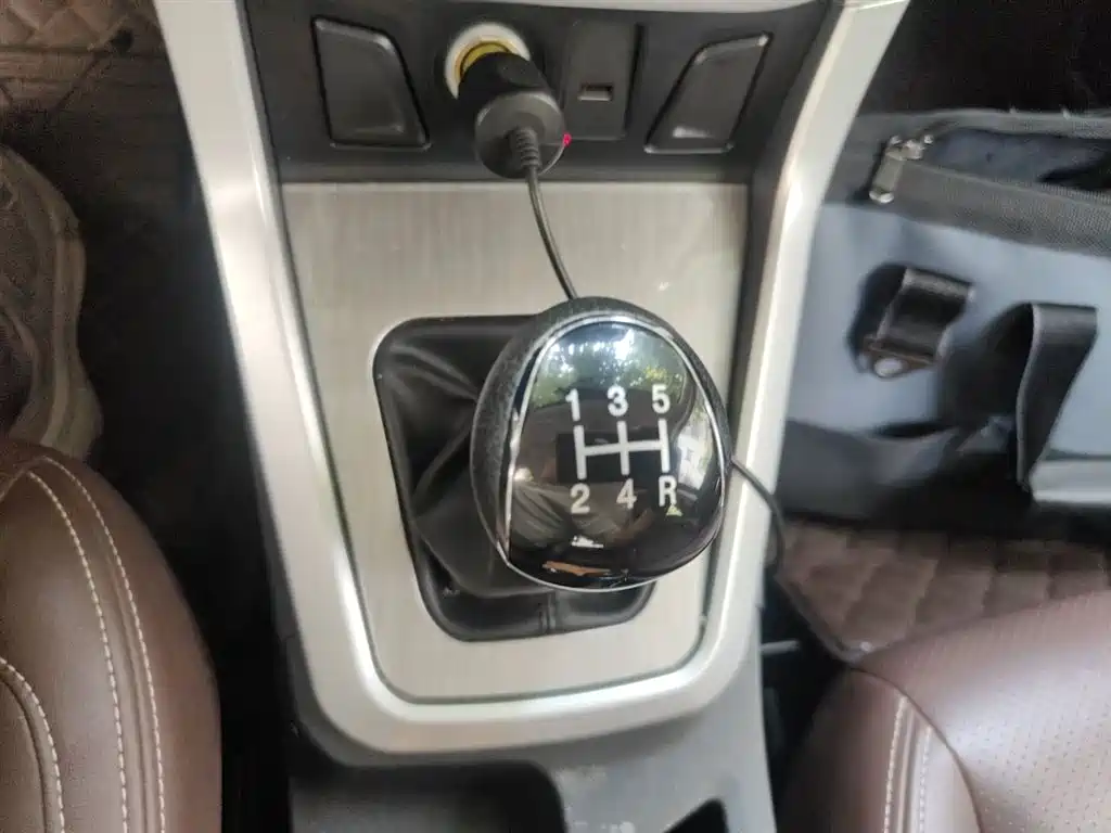 Bisu T3 比速T3 2017款 1.3 T 手动尊贵型