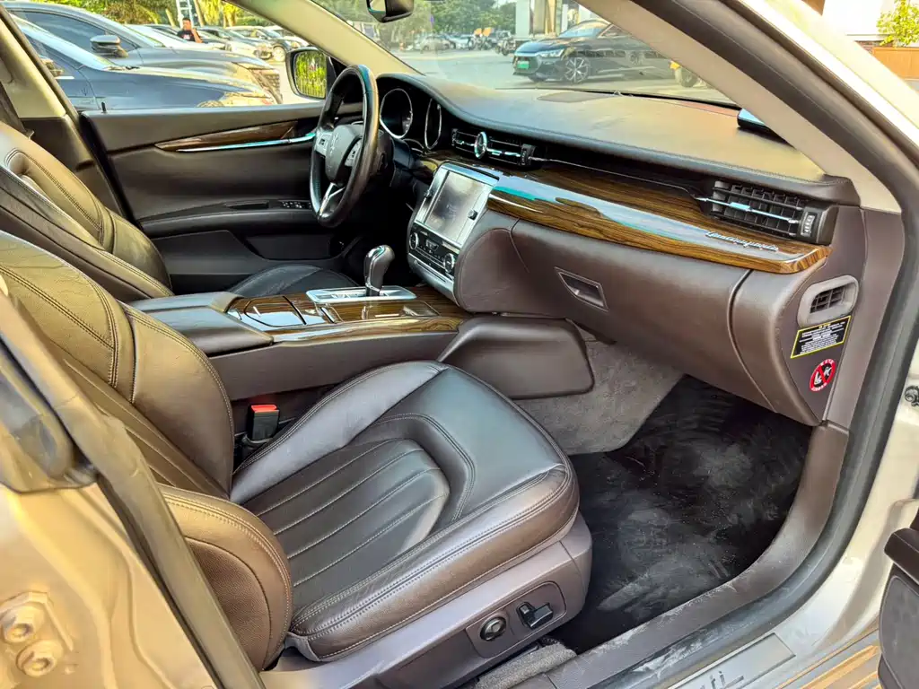 Quattroporte 3.0 T Standard