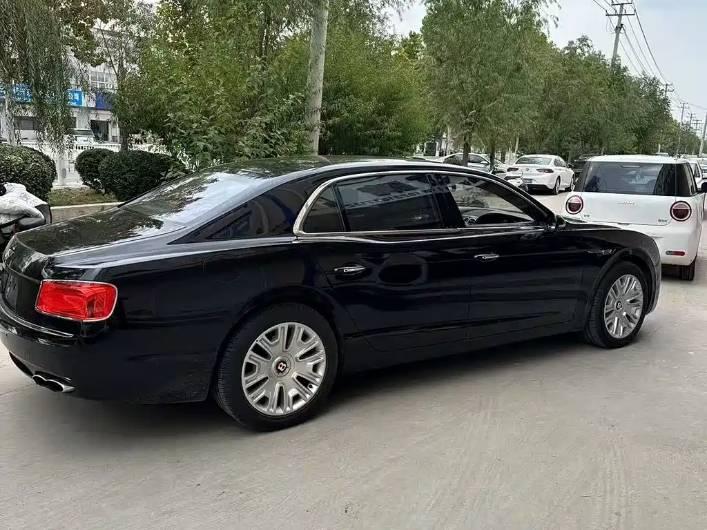 Flying Spur 4.0 T V8 Standard