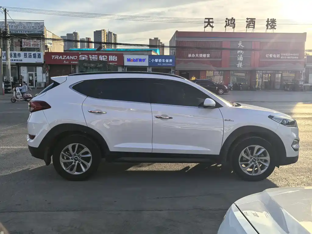 Tucson 1.6 T DCT 2 WD Intelligent