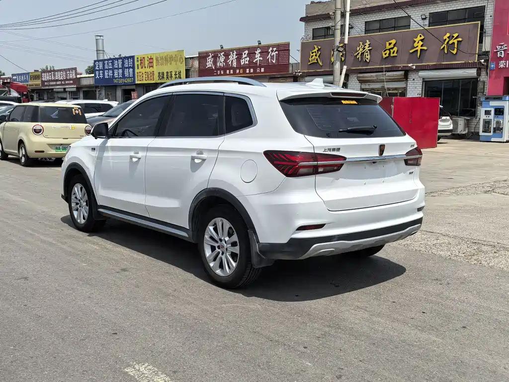 Roewe RX5 20 T 2 WD Manual Flagship
