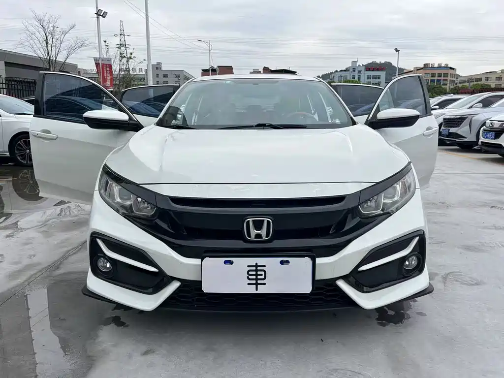Civic HATCHBACK 220 TURBO CVT New Sharp Control