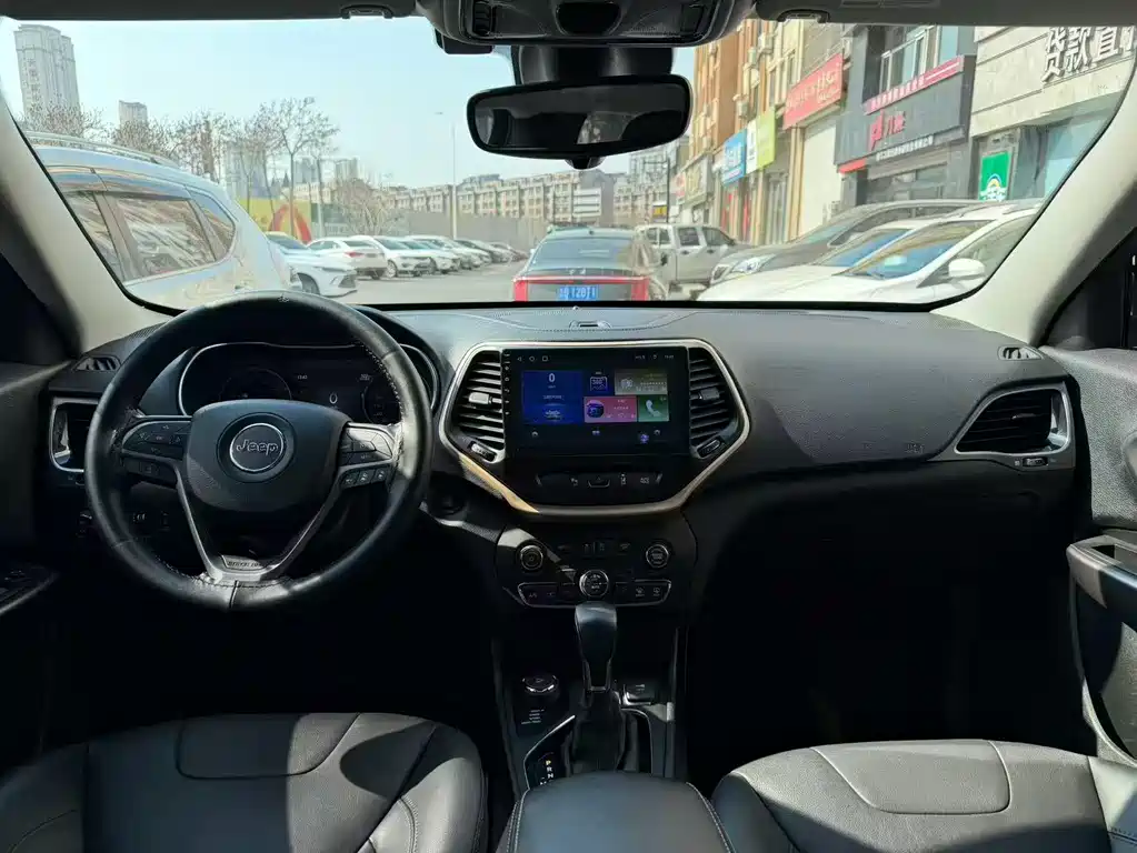 Cherokee 自由光 2019款 2.0 T 四驱探享版 国V