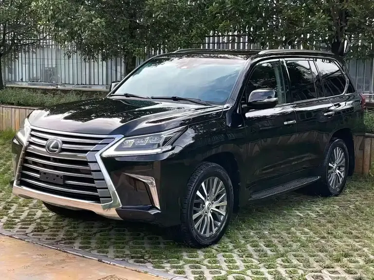 Lexus LX 570 Dynamic Luxury