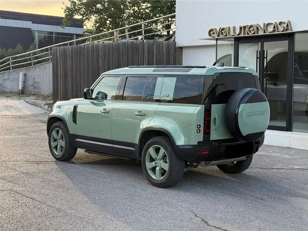 Land Rover Defender 110 3.0 T P400 75 Anniversary Legend
