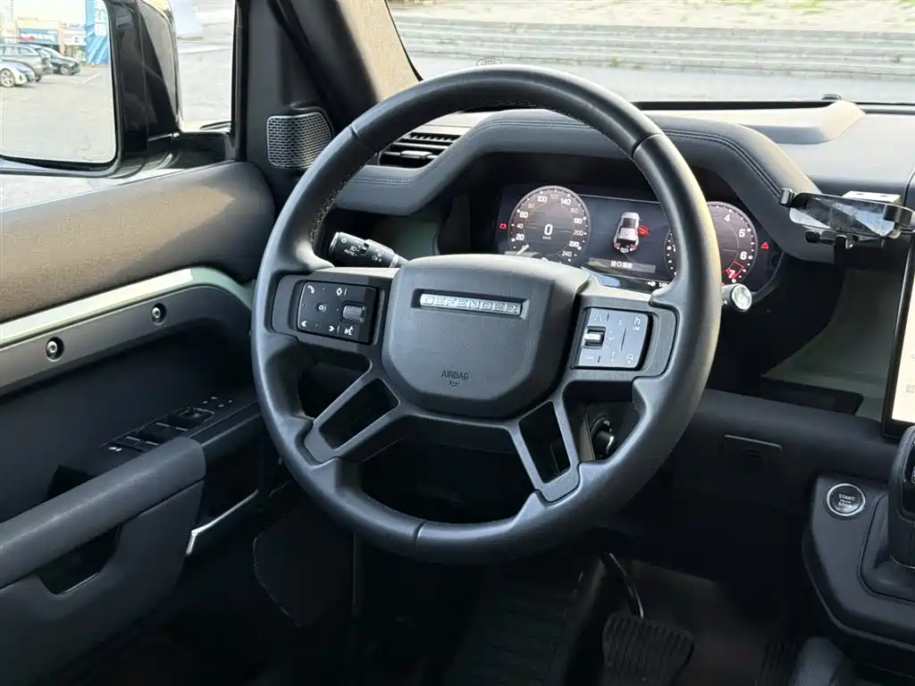 Land Rover Defender 110 3.0 T P400 75 Anniversary Legend