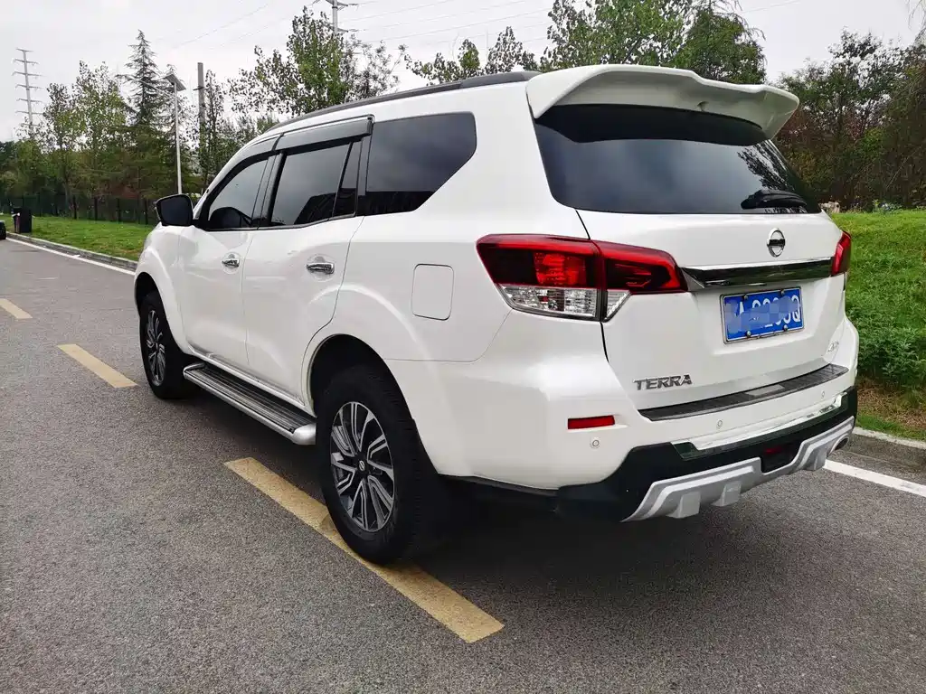Terra 2.5 L XV 4 WD Auto 4 WD Flagship