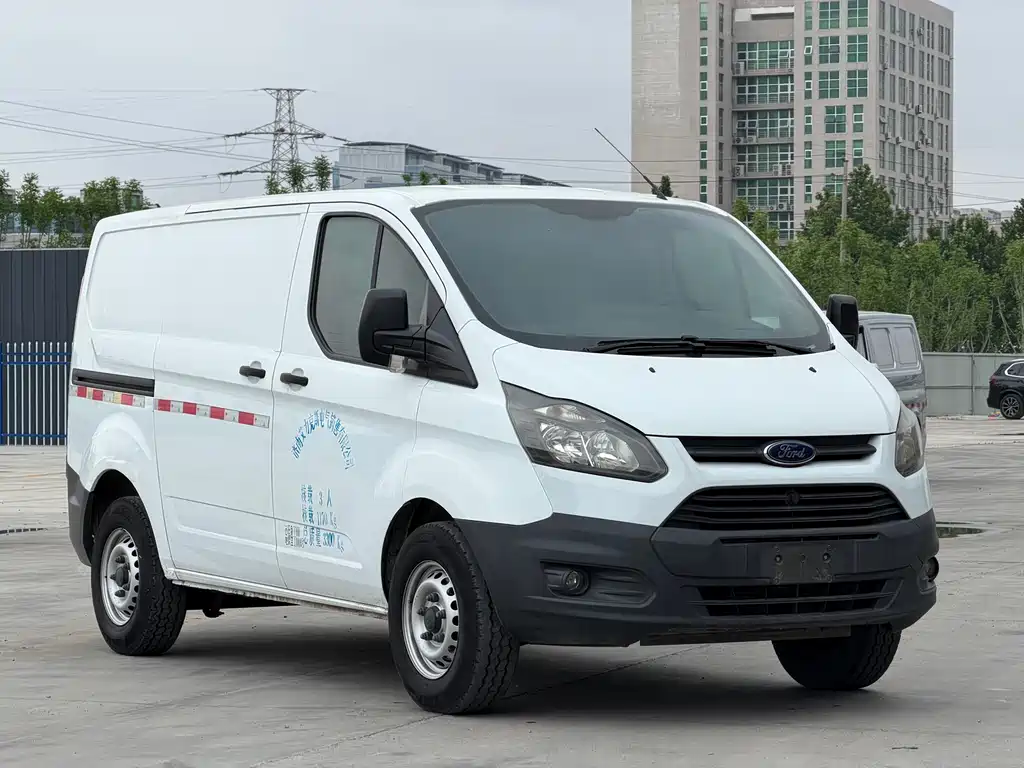 Transit 全顺 2017款 2.0 T汽油厢式运输车短轴低顶国V