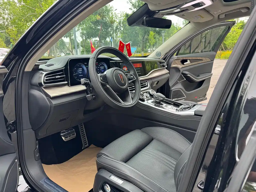 Hongqi H9 2.0 T Connected Flagship Enjoyment