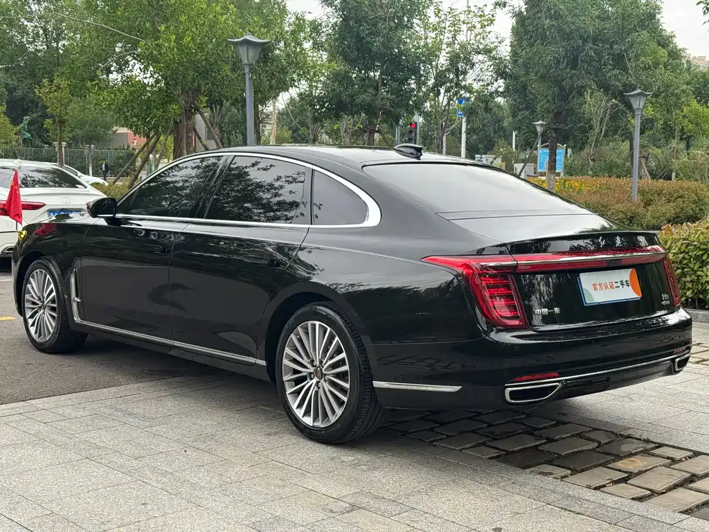 Hongqi H9 2.0 T Connected Flagship Enjoyment