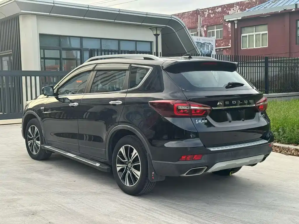 Dongfeng Fengshen AX7 Classic 1.6 T Auto Luxury
