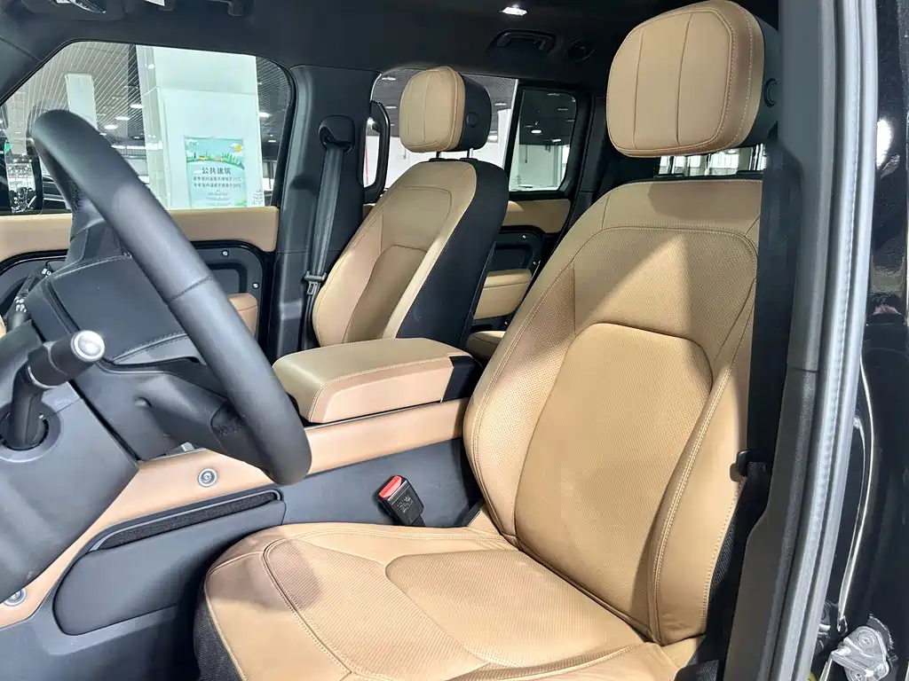 Land Rover Defender 130 3.0 T P400 7-seat Luxury Enjoyment