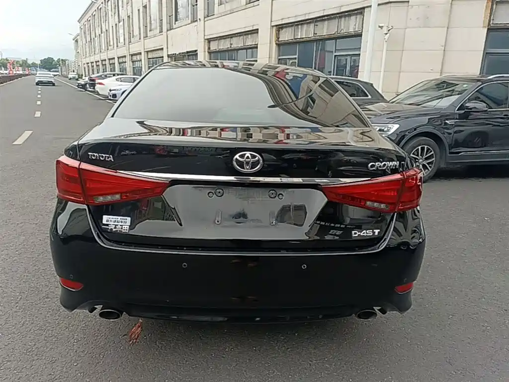Crown 2.0 T Sport