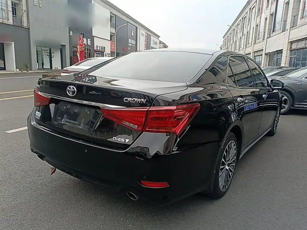 Crown 2.0 T Sport