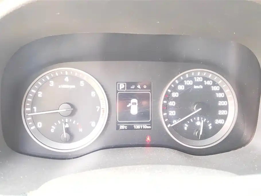 Tucson 途胜 2015款 1.6 T 双离合两驱舒适型