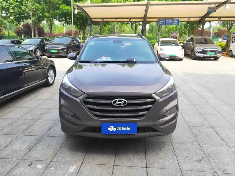 Hyundai Tucson 途胜 2015款 1.6 T 双离合两驱舒适型