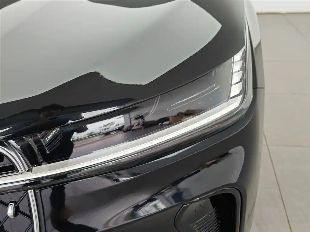 Nautilus Facelift 2.0 T 4 WD Comfort Supreme