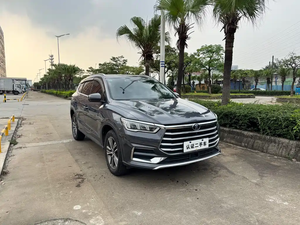 Song Pro 1.5 T Auto Luxury