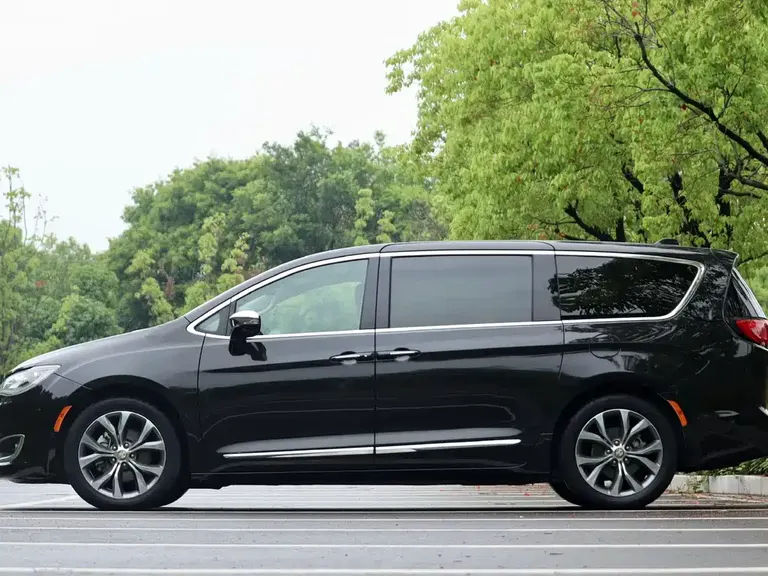 Chrysler Pacifica (Import) 3.6 L Premium