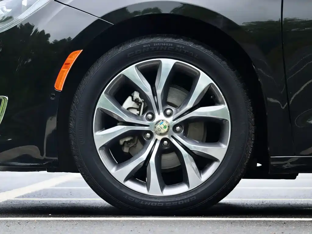 Pacifica (Import) 3.6 L Premium