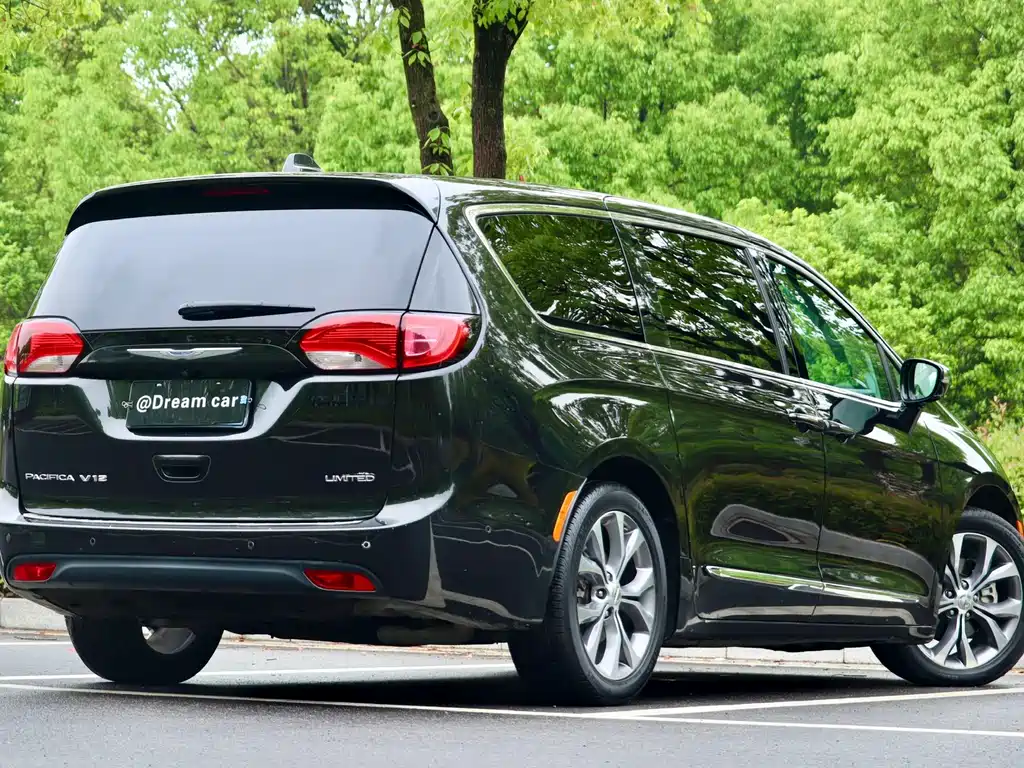 Pacifica (Import) 3.6 L Premium
