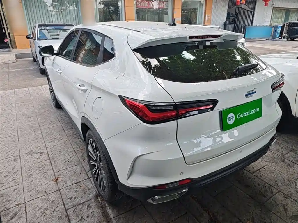 Changan Oshan X5 1.6 L CVT Premium
