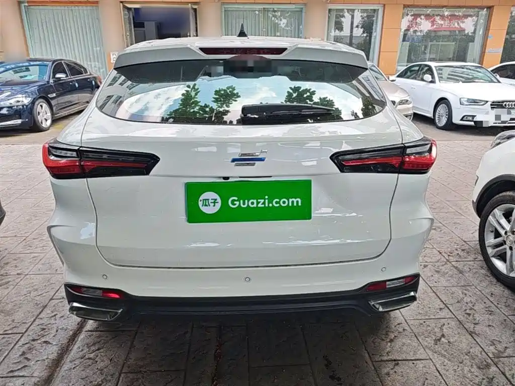 Changan Oshan X5 1.6 L CVT Premium
