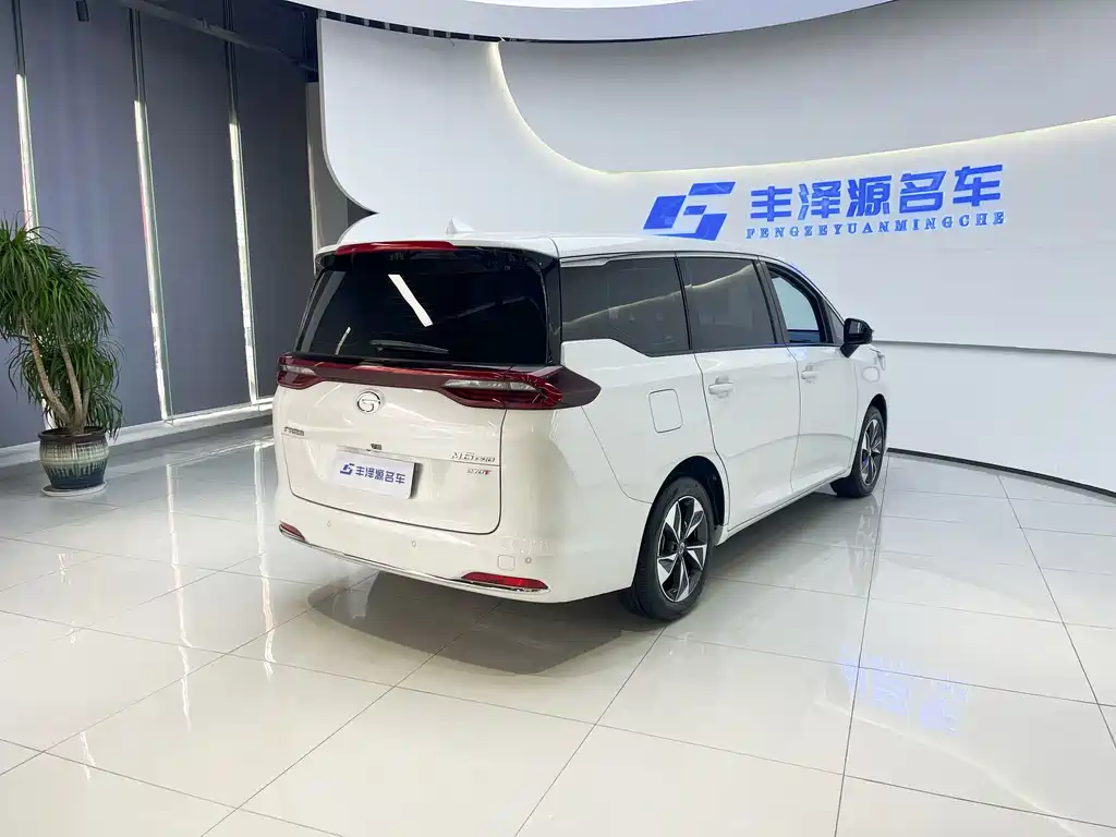 GAC Trumpchi M6 PRO 270 T DCT Premium