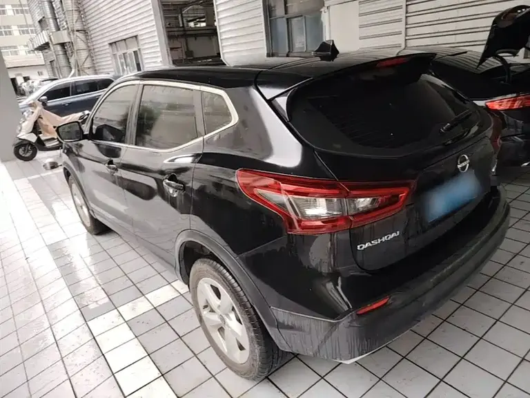 Nissan Qashqai Classic 2.0 L CVT XV Comfort