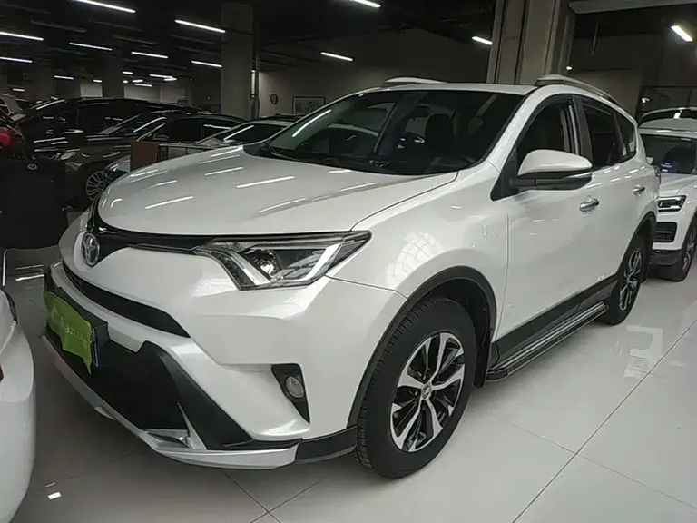 Toyota RAV4 2.0 L CVT 2 WD Style CN-V