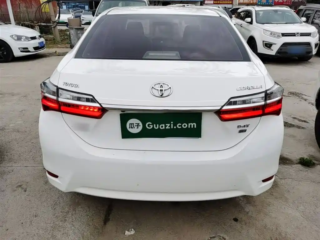 Corolla Facelift 1.2 T S-CVT GL-i Leather