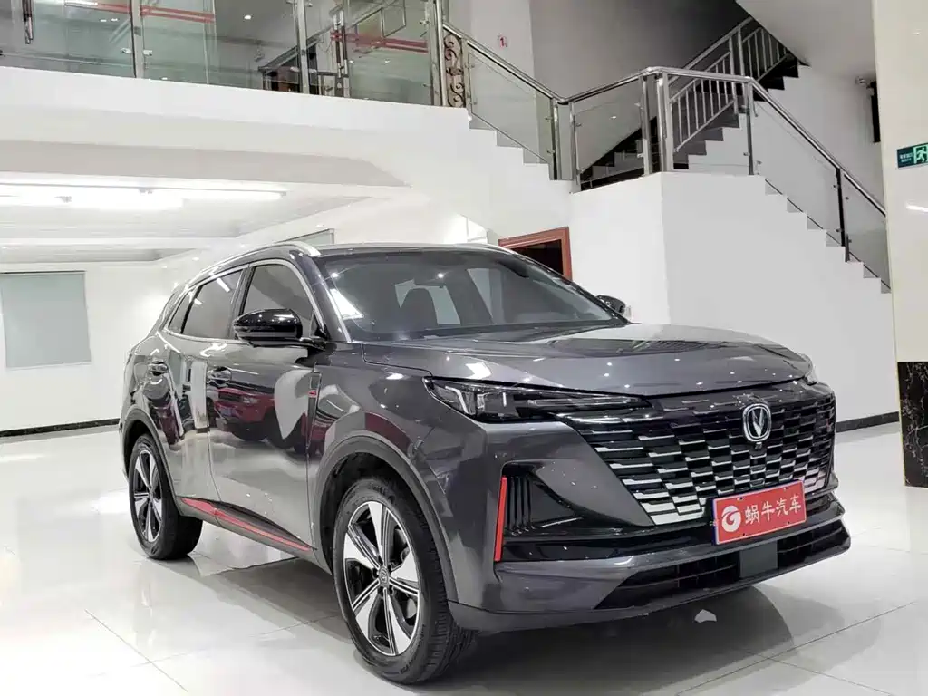 Changan CS55 PLUS 2 nd Gen 1.5 T DCT Distinguished
